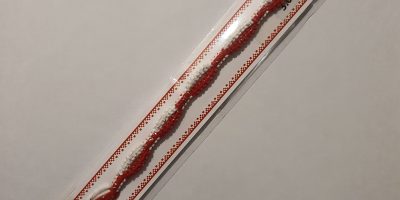 Макраме с два цвята мартеница за ръка